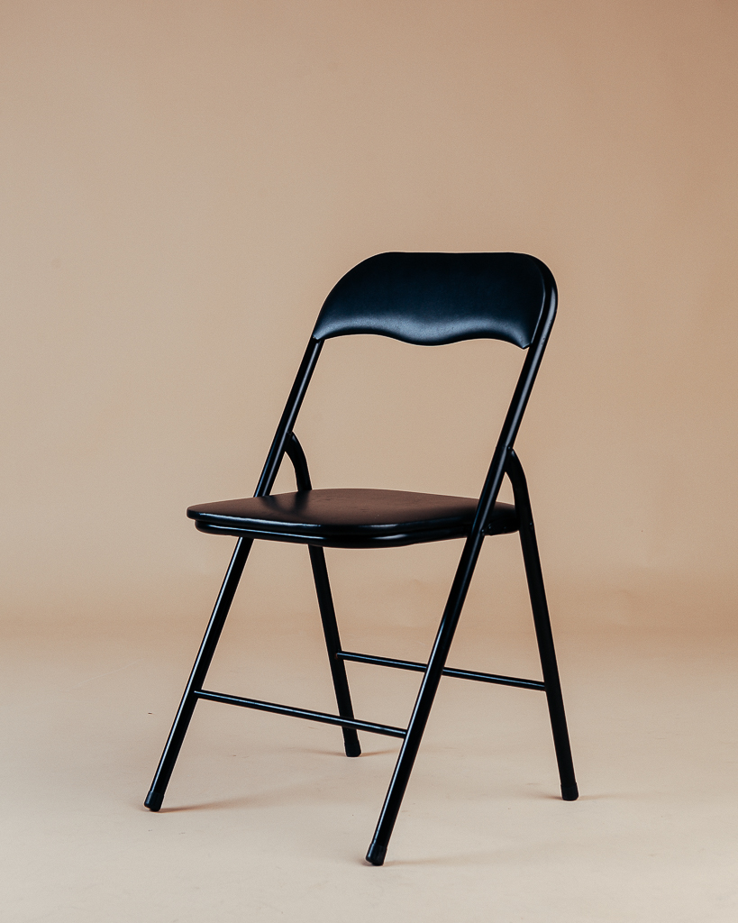 photo-studio-perth-black-stool