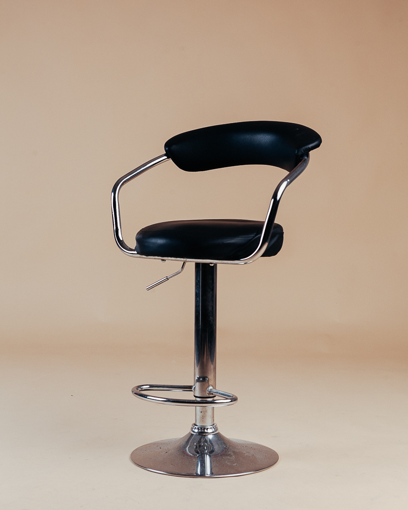photo-studio-perth-black-chrome-stool