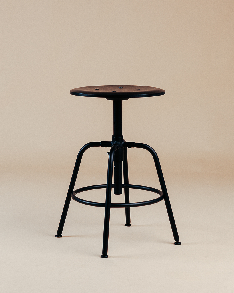 photo-studio-perth-black-stool